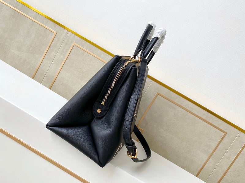 LOV - Luxurious Totes - 2261
