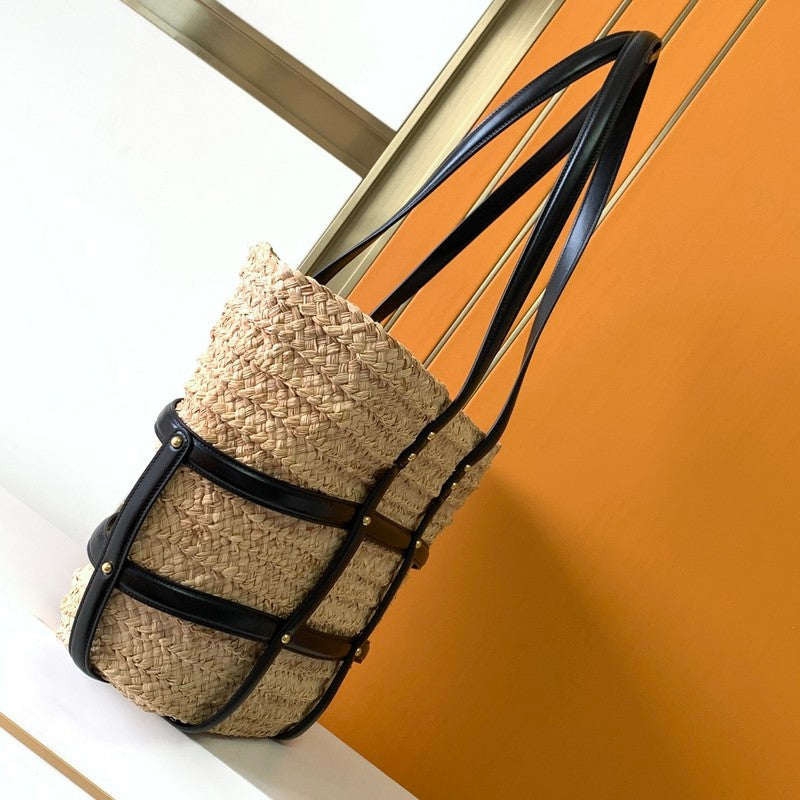 Luxurious Totes - Latest - 8046