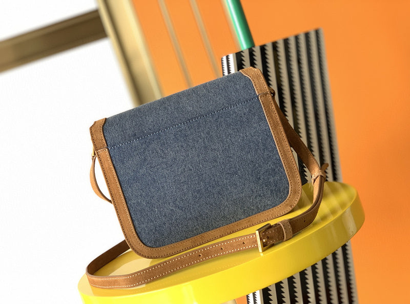 Luxurious Totes - Latest - 8859