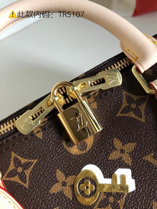 Luxurious Totes - Latest - 9720
