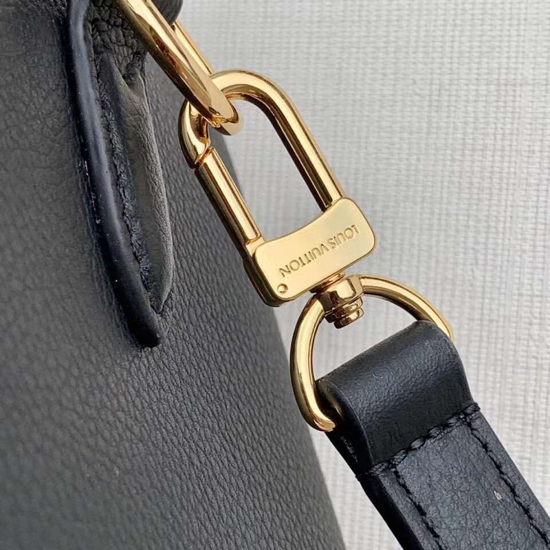 LOV - Luxurious Totes - 2313