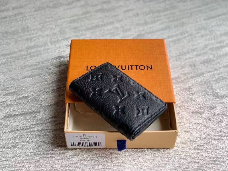LOV - Luxurious Totes - 617