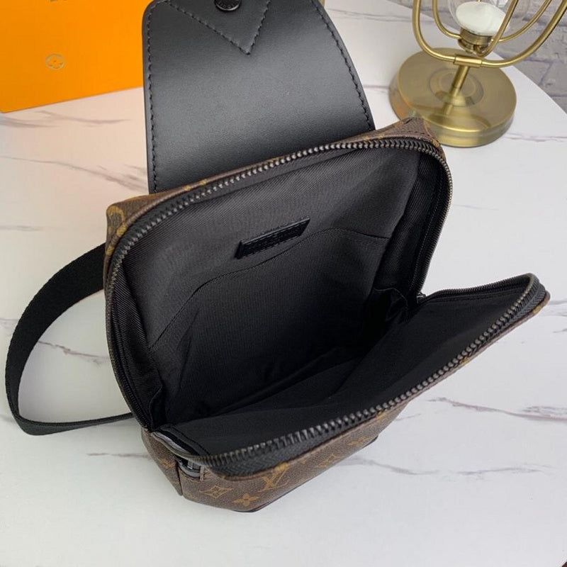 LOV - Luxurious Totes - 2681