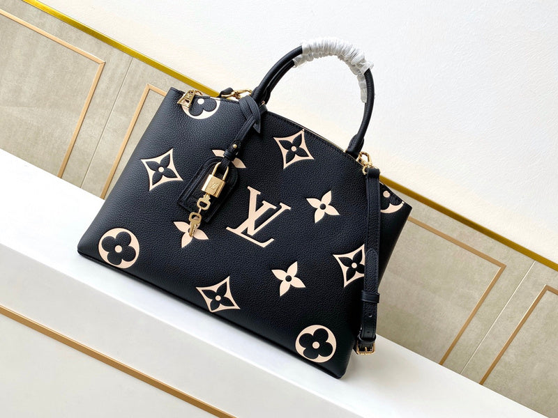 LOV - Luxurious Totes - 2261