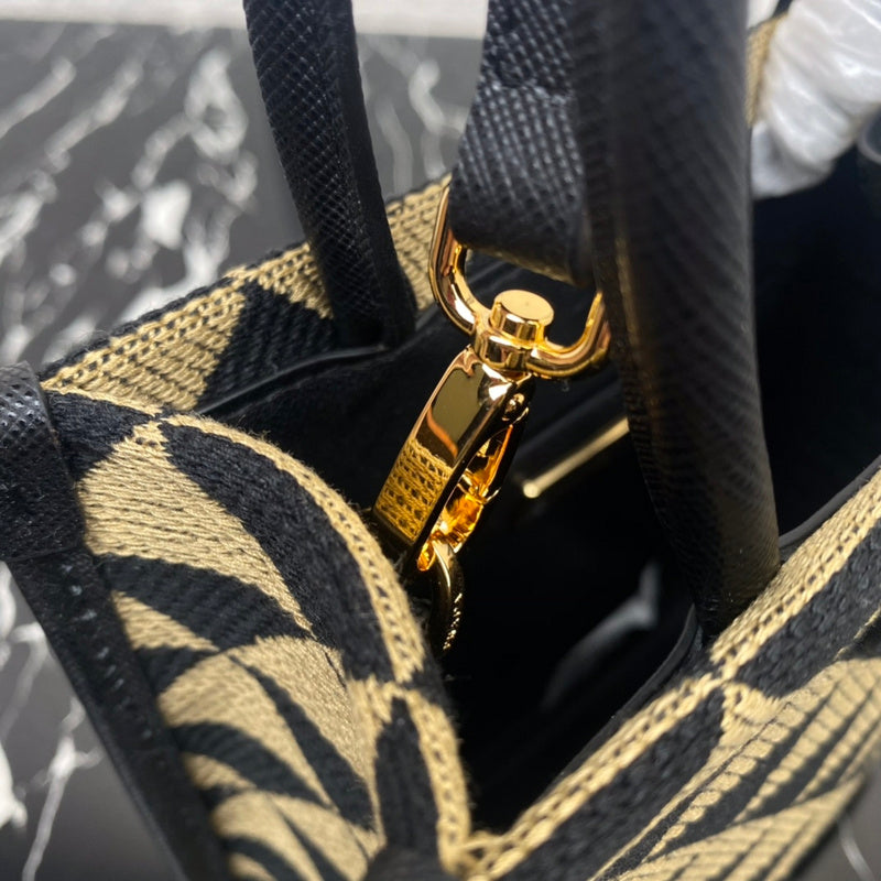 Luxurious Totes - Latest - 4572