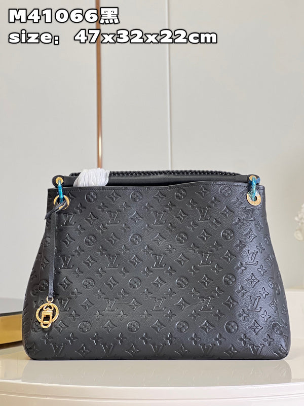 LOV - Luxurious Totes - 888