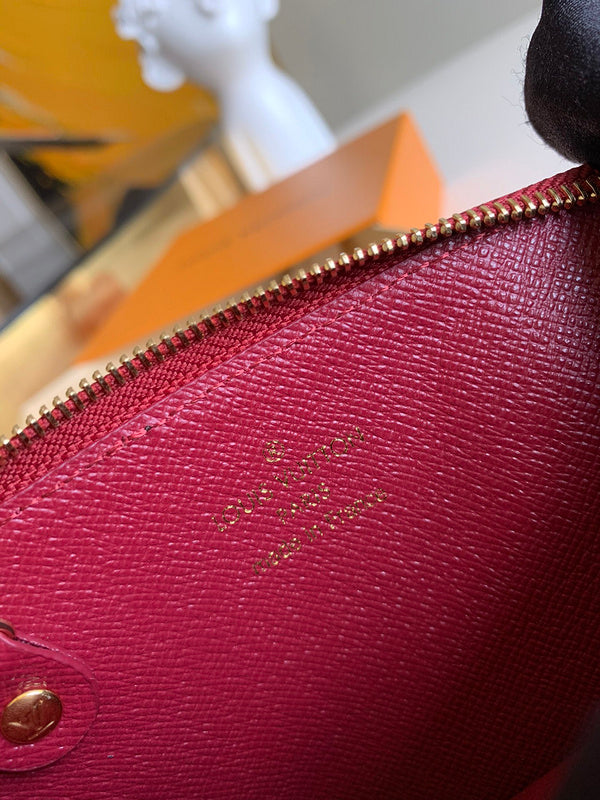 Luxurious Totes - Latest - 831
