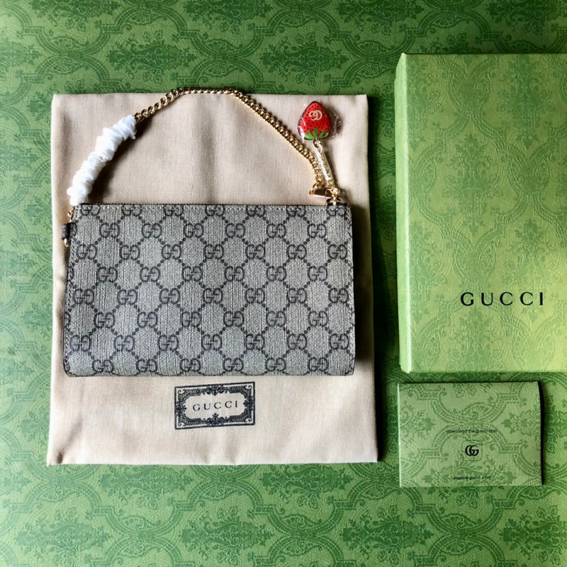 GUI - Luxurious Totes - 196