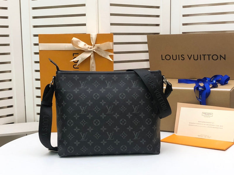 LOV - Luxurious Totes - 2504