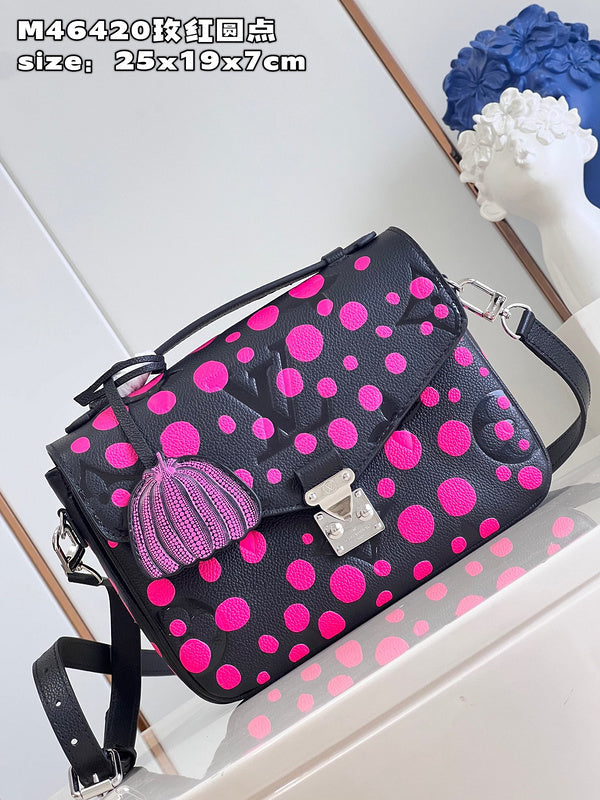 LOV - Luxurious Totes - 252