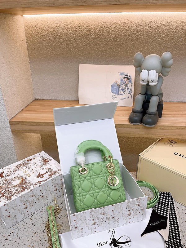 Luxurious Totes - DOR2 Bags - 155