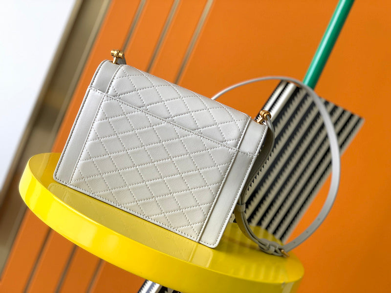 Luxurious Totes - Latest - 8160