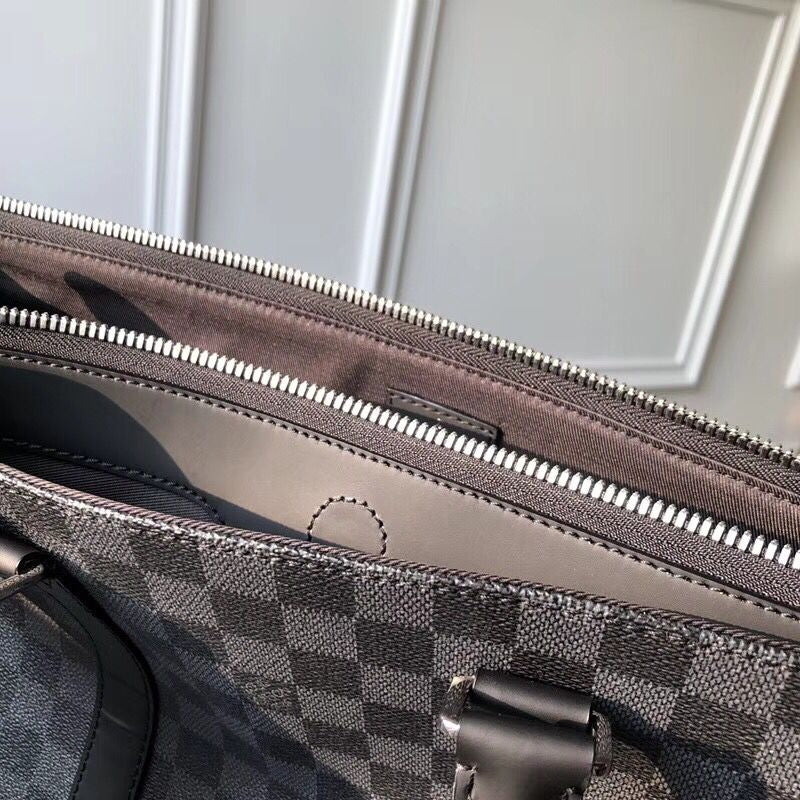 LOV - Luxurious Totes - 447