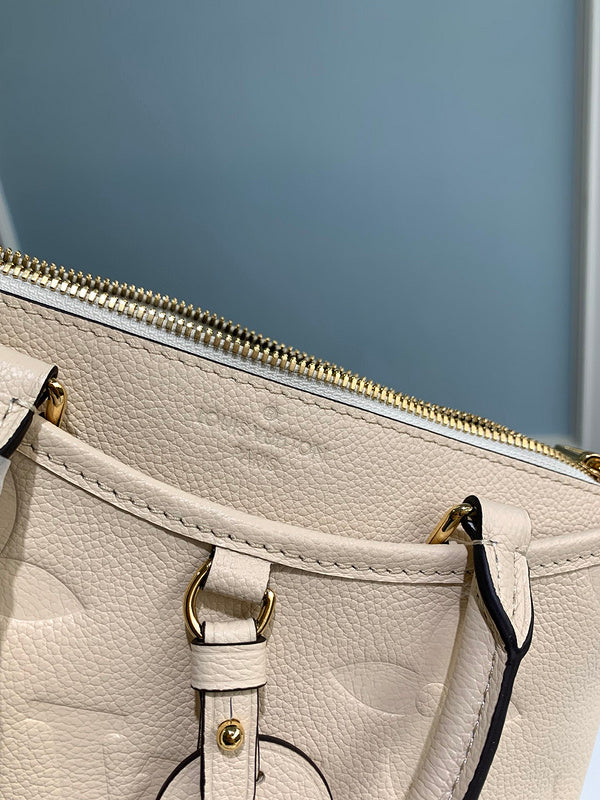 LOV - Luxurious Totes - 262