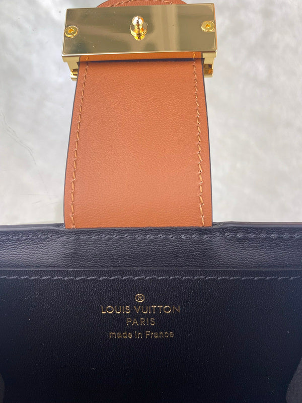 LOV - Luxurious Totes - 2348