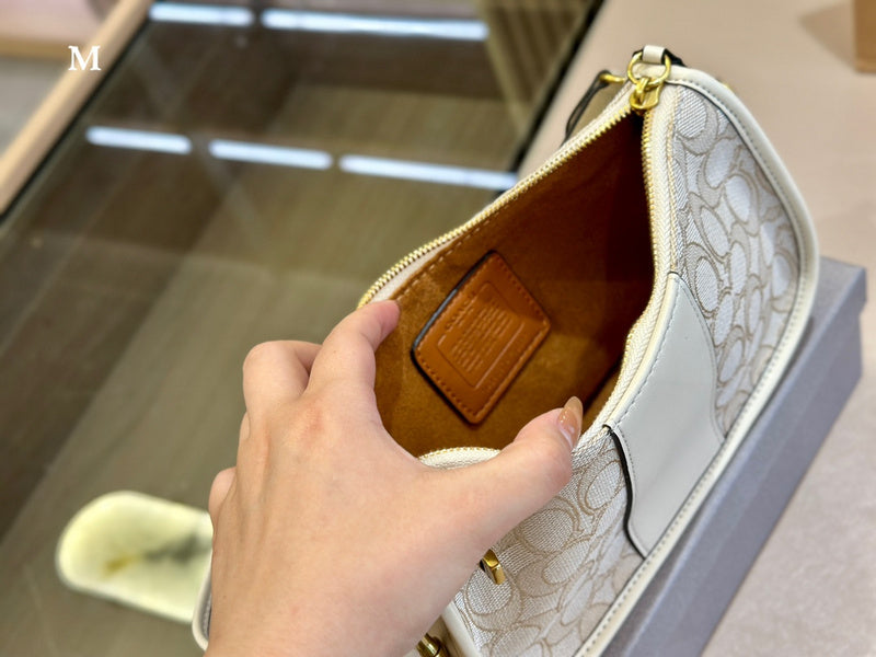 Luxurious Totes - CCH2 Bags - 074
