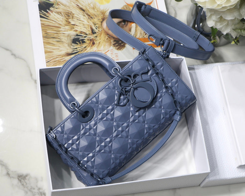Luxurious Totes - Latest - 6441