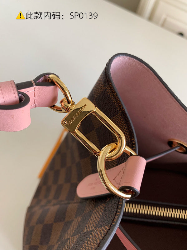 Luxurious Totes - Latest - 9763