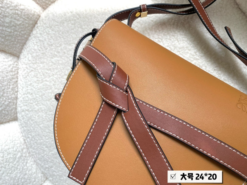 Luxurious Totes - LW-CH Bags - 029