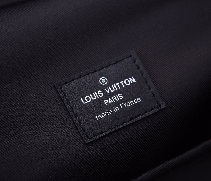 LOV - Luxurious Totes - 1903