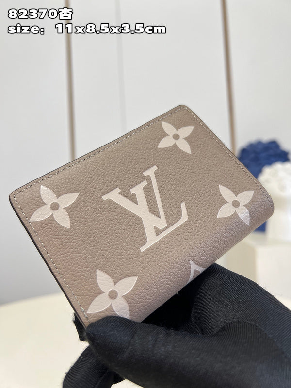 LOV - Luxurious Totes - 345