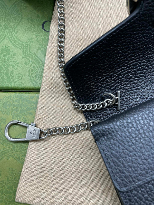 GUI - Luxurious Totes - 879