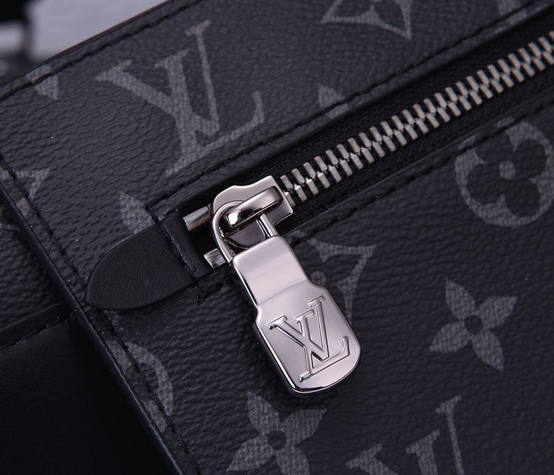 LOV - Luxurious Totes - 2555