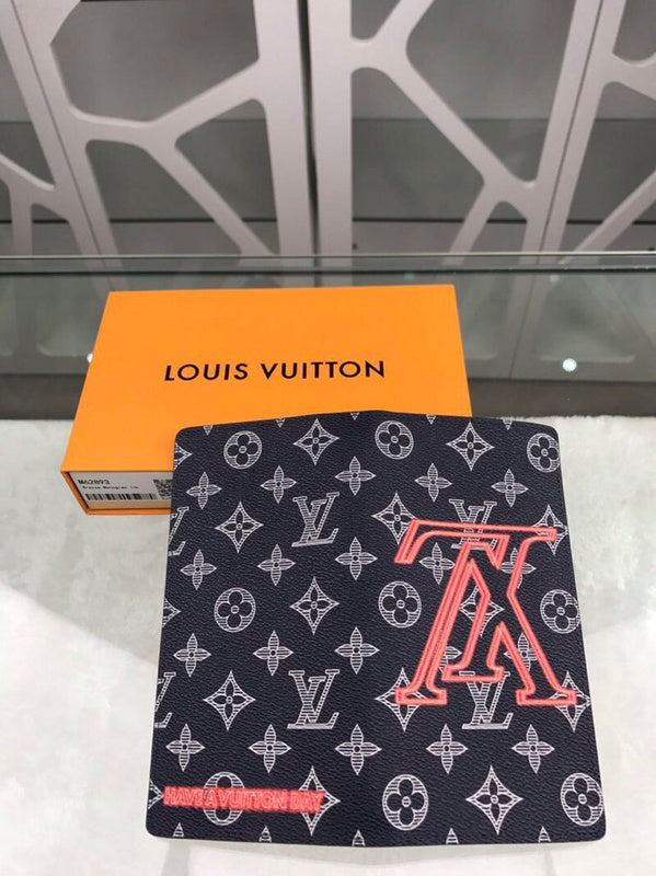 LOV - Luxurious Totes - 2304