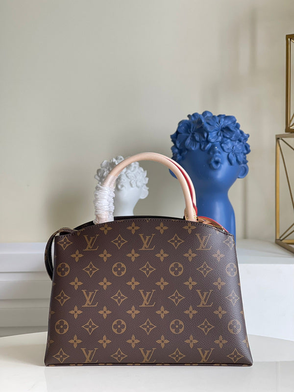 LOV - Luxurious Totes - 2175