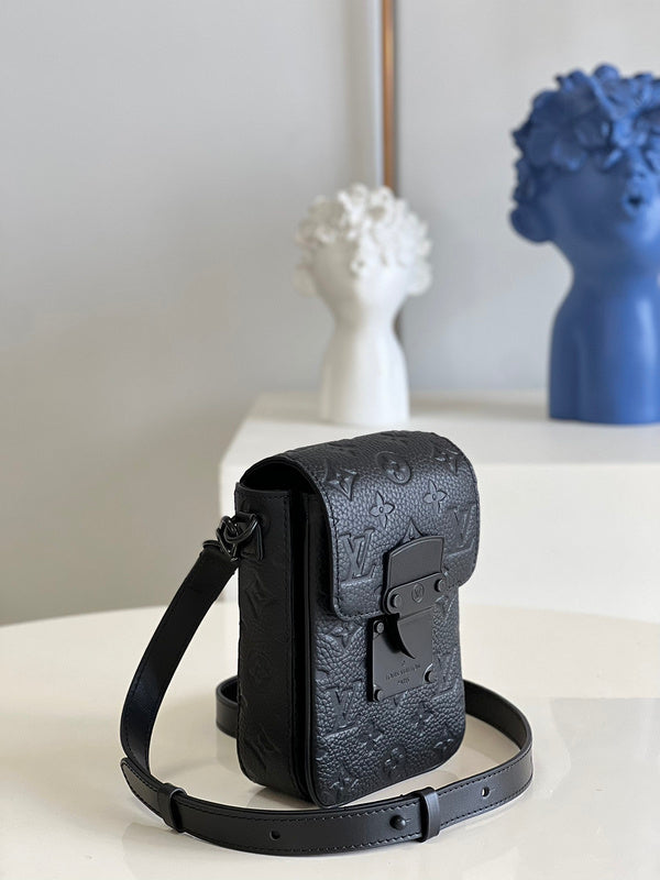 LOV - Luxurious Totes - 1282