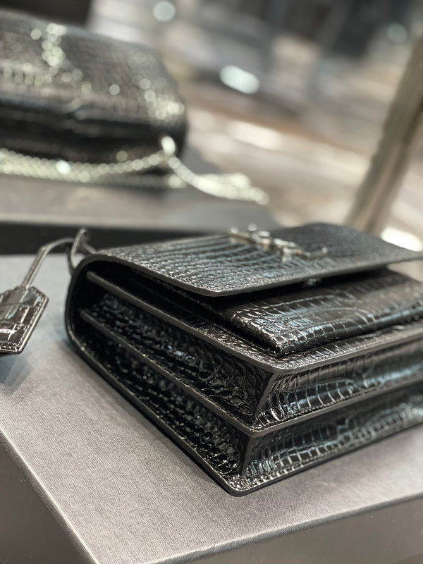 Luxurious Totes - Latest - 8552