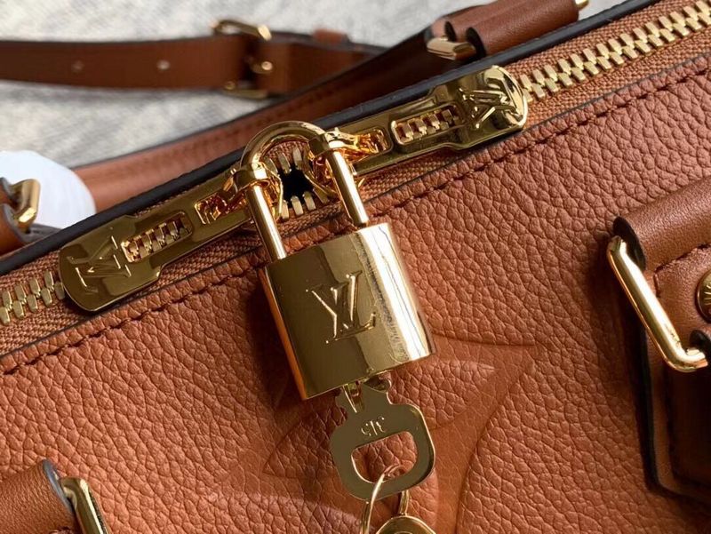 LOV - Luxurious Totes - 1106