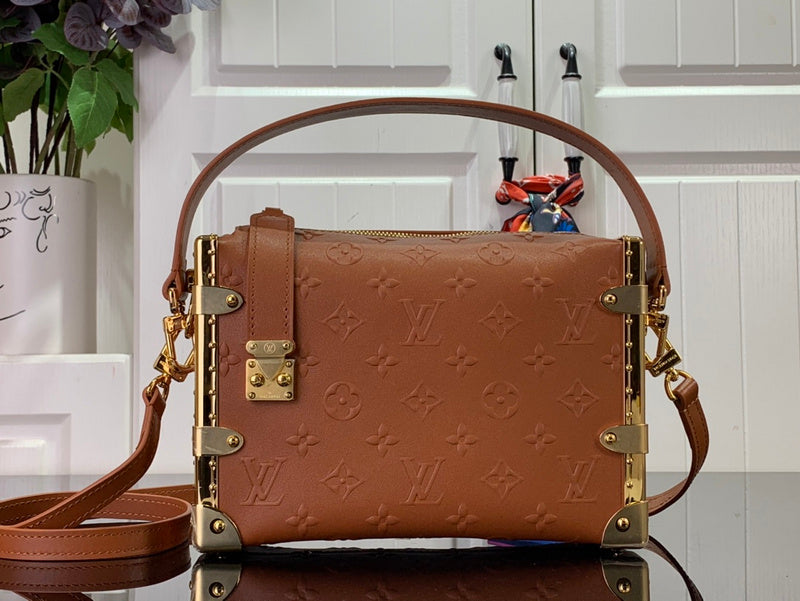 LOV - Luxurious Totes - 076