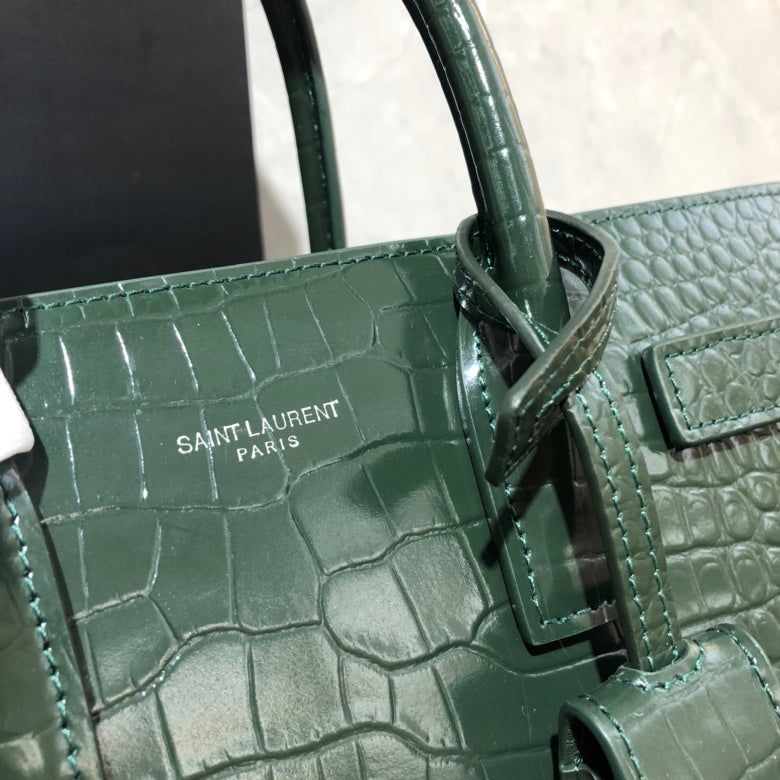 Luxurious Totes - Latest - 9477