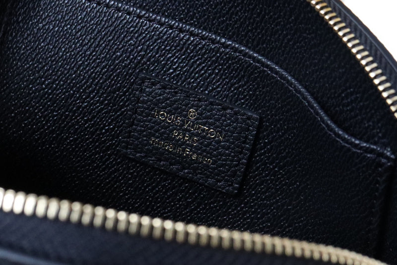 LOV - Luxurious Totes - 2231