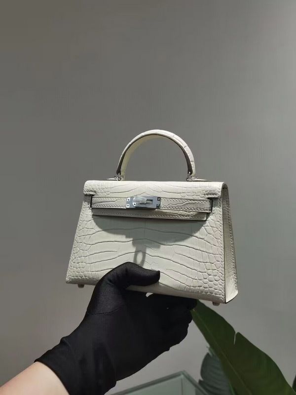 HMS - Luxurious Totes - 010