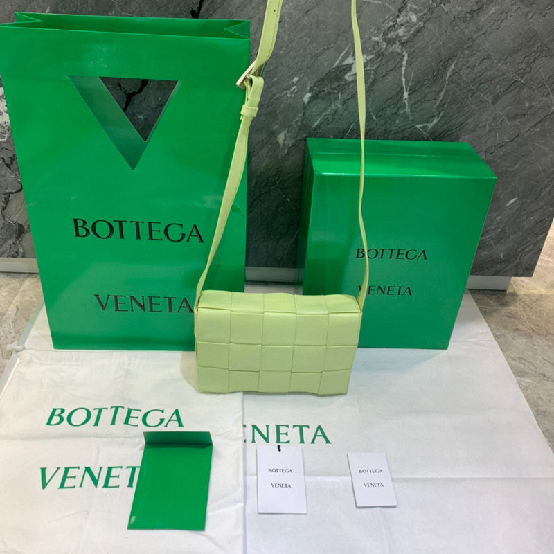 Luxurious-Totes - BV Bags - 1049