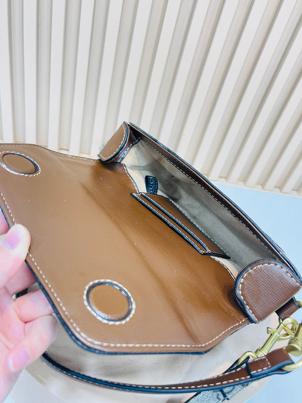 GUI - Luxurious Totes - 321