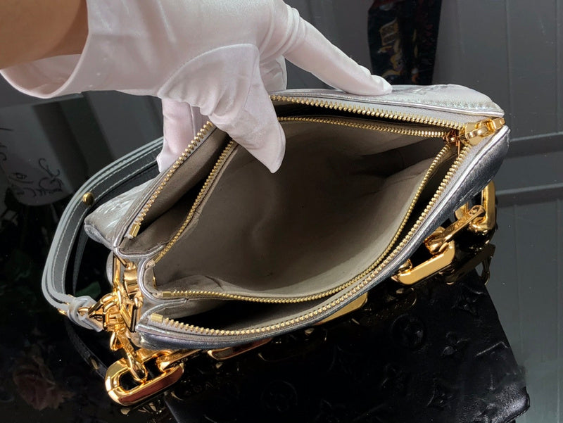 LOV - Luxurious Totes - 1810