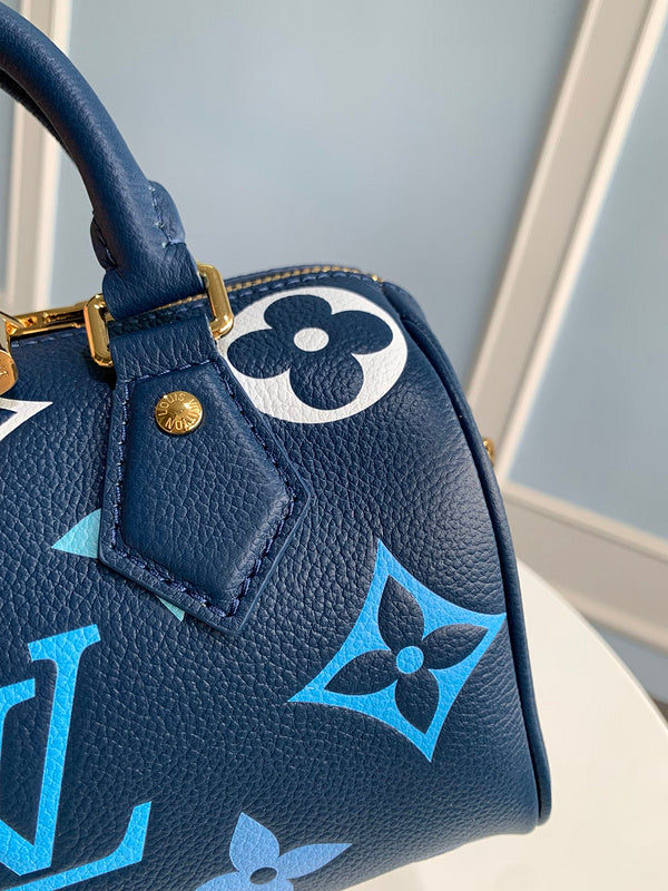 LOV - Luxurious Totes - 019
