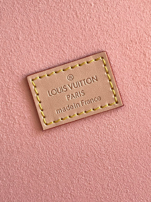 LOV - Luxurious Totes - 1692