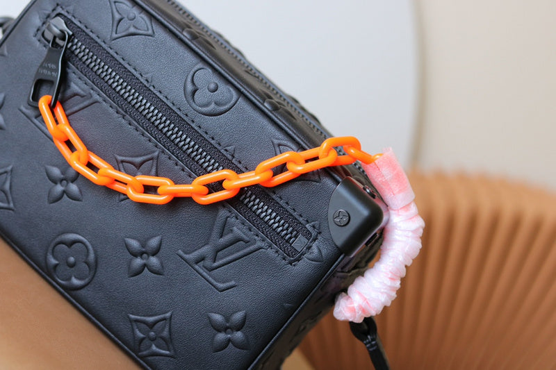 LOV - Luxurious Totes - 1804