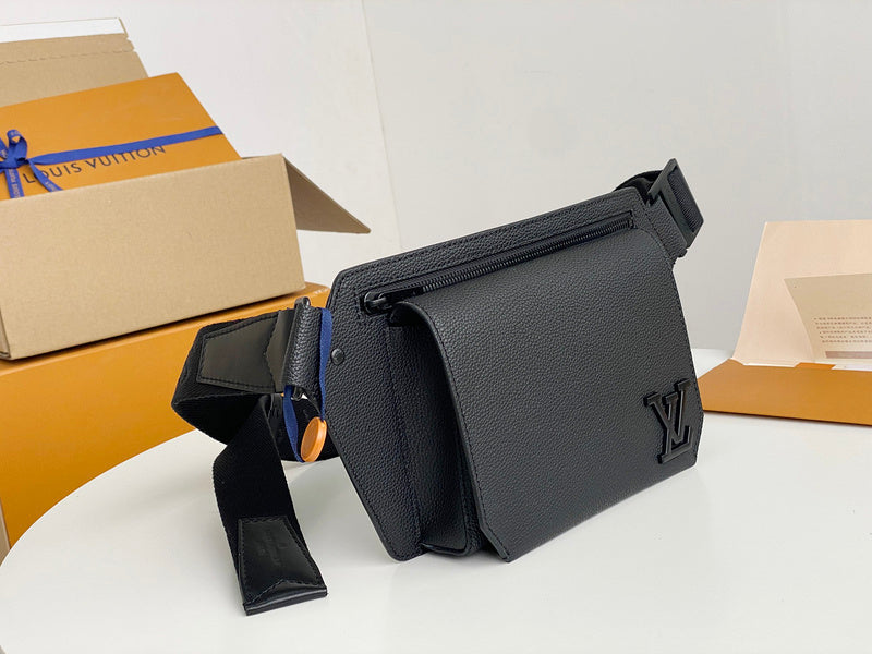 LOV - Luxurious Totes - 2438