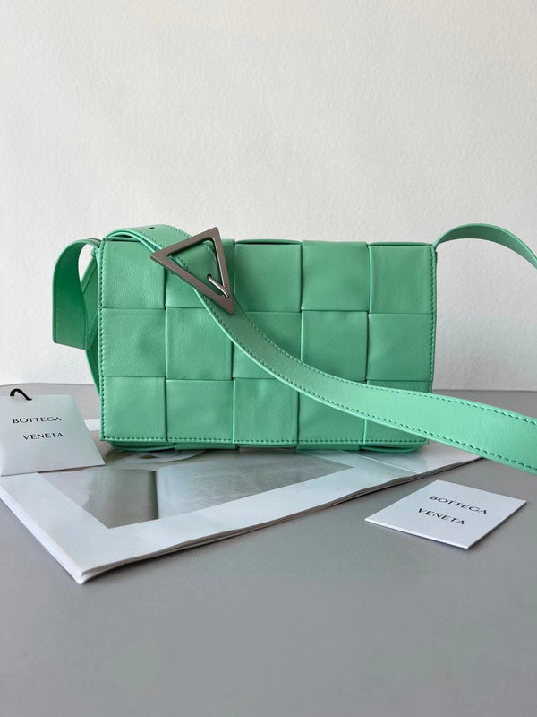 Luxurious-Totes - BV Bags - 1040