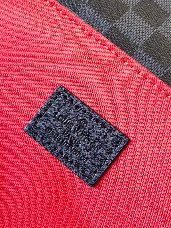 LOV - Luxurious Totes - 1994