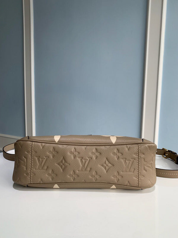 LOV - Luxurious Totes - 261