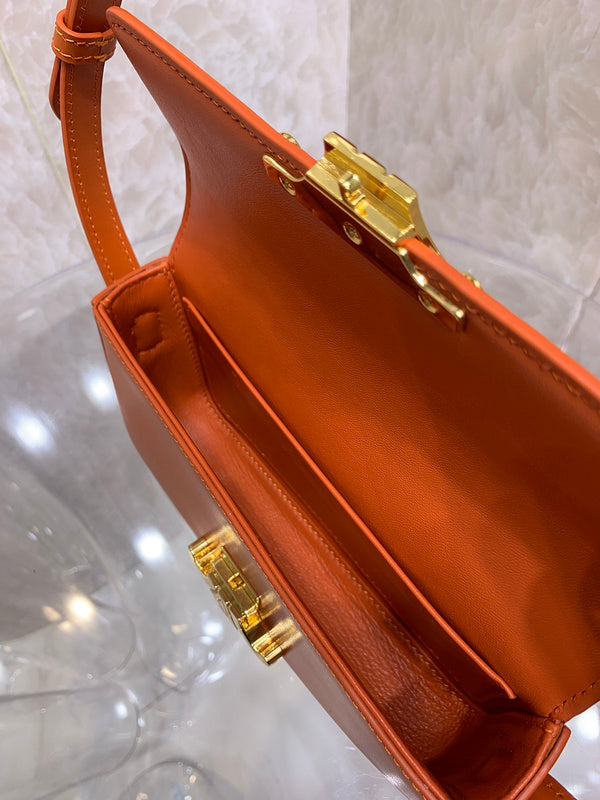 Luxurious Totes - Latest - 6618
