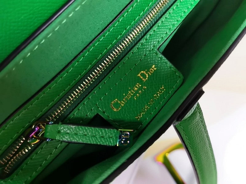 Luxurious Totes - Latest - 6207