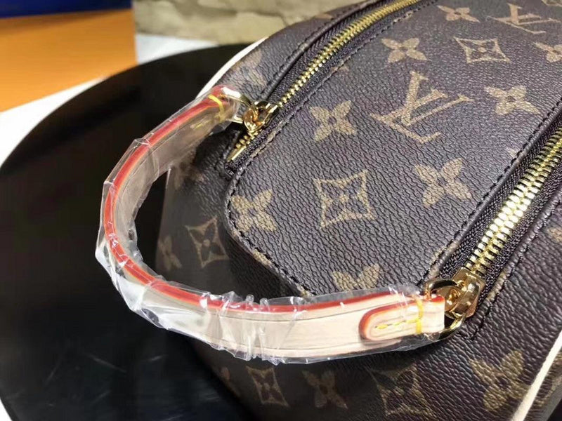 LOV - Luxurious Totes - 445