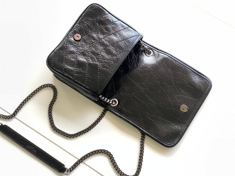 Luxurious Totes - Latest - 8621